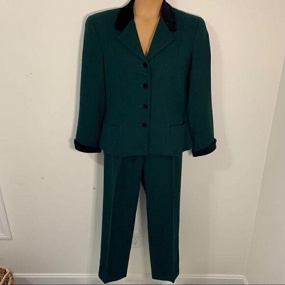GIANNI Sport 3pc Evergreen Jacket Pant Skirt Suit - Picture 1 of 11